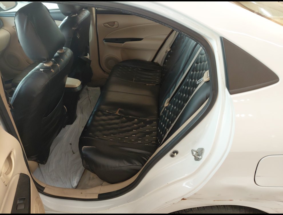 تويوتا يارس SD Y FLT 2021 image