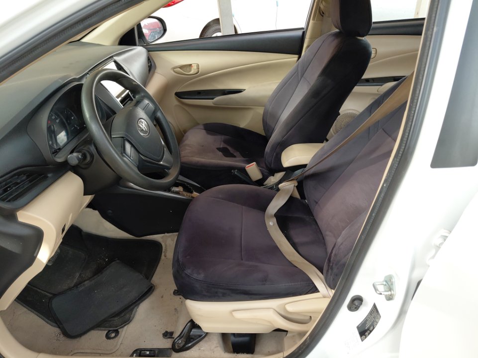 تويوتا يارس SD Y FLT 2022 image