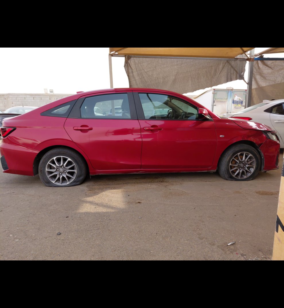 تويوتا يارس SD Y 2023 image