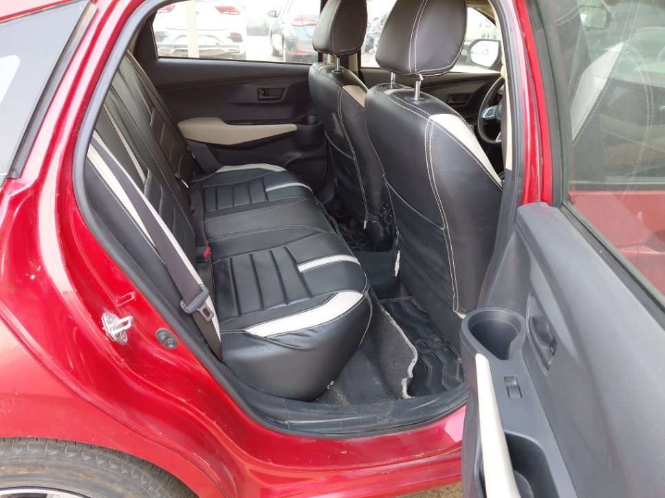 تويوتا يارس SD Y 2023 image