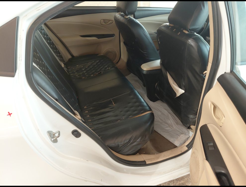 تويوتا يارس SD Y FLT 2021 image