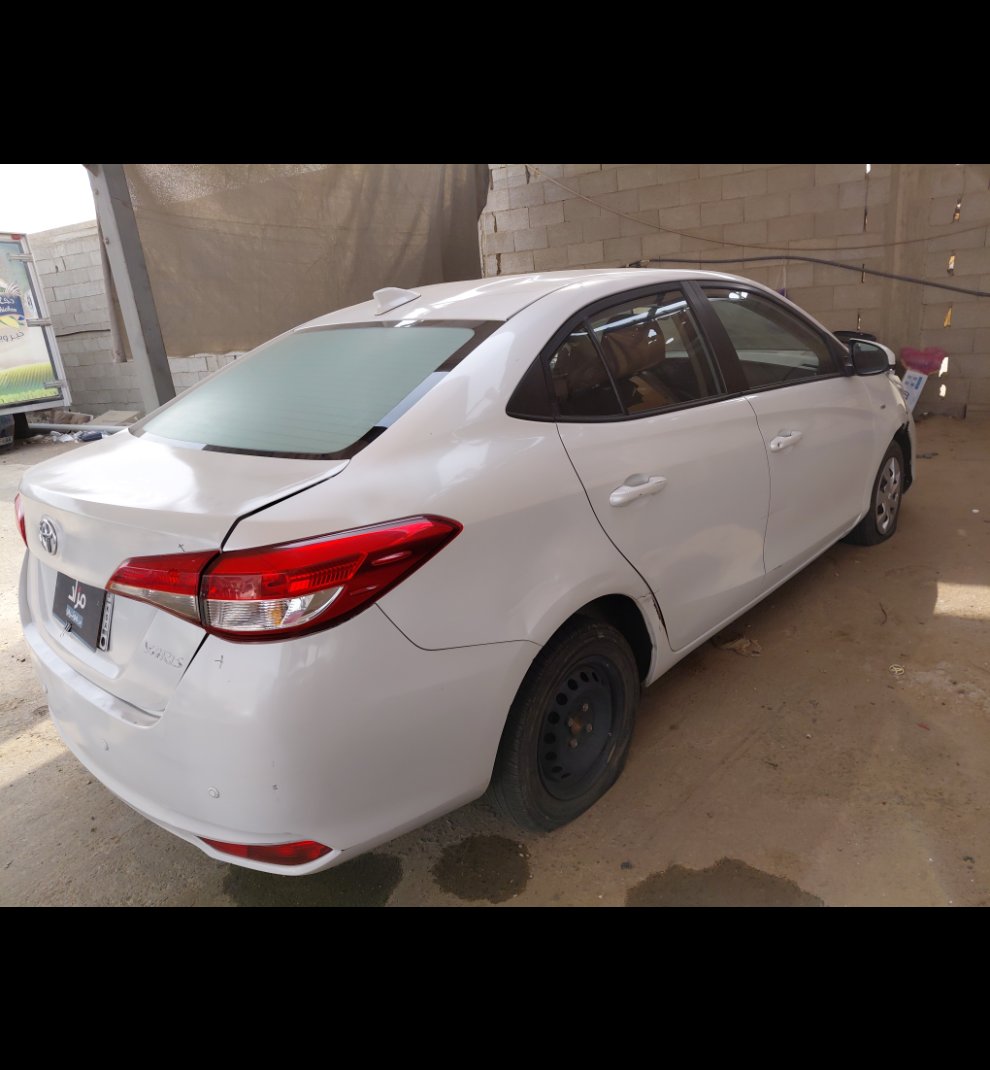 تويوتا يارس SD Y FLT 2022 image