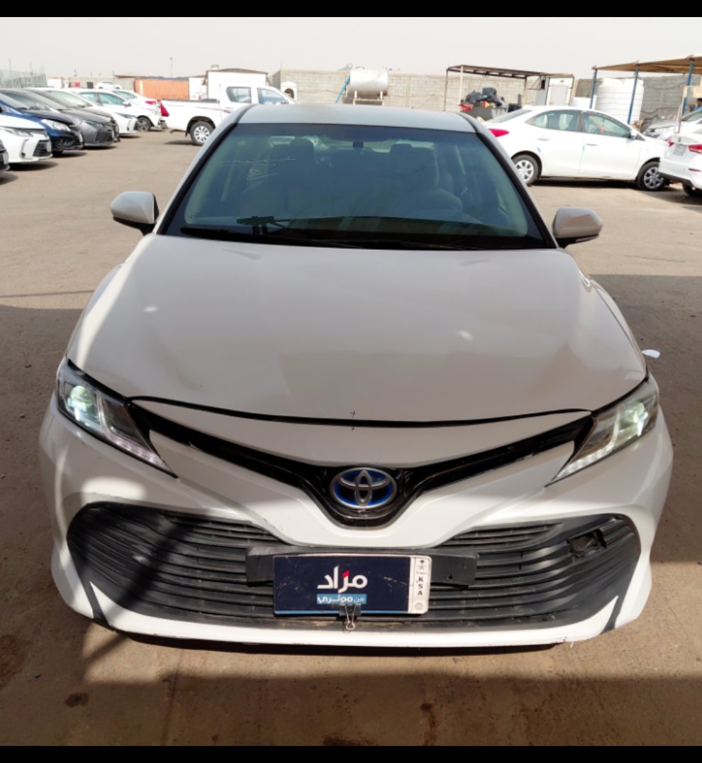 تويوتا كامري LE HEV 2019