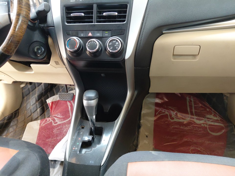 تويوتا يارس SD Y 2019 image