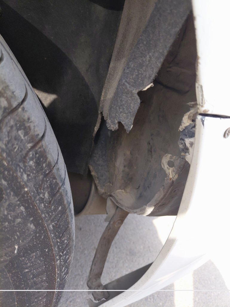 تويوتا كامري LE HEV 2019 image