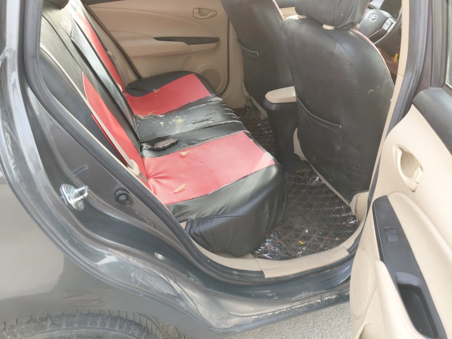 تويوتا يارس SD Y 2022 image