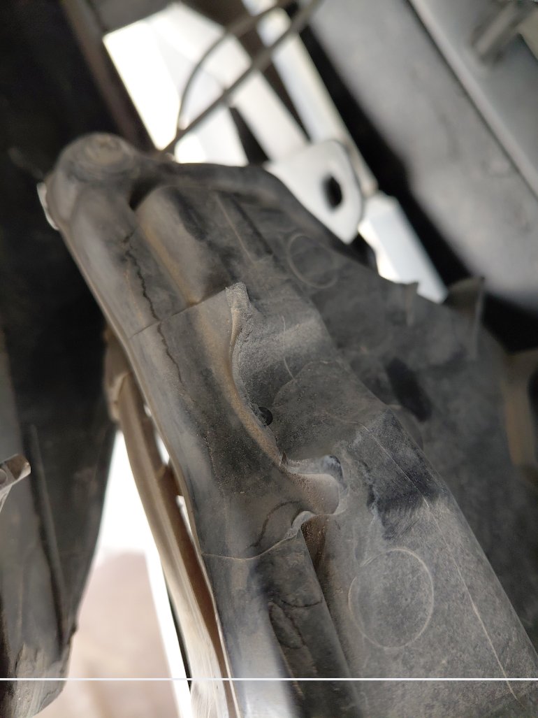 تويوتا يارس SD Y 2022 image