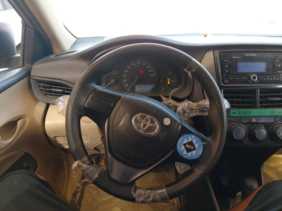 تويوتا يارس SD Y FLT 2022 image