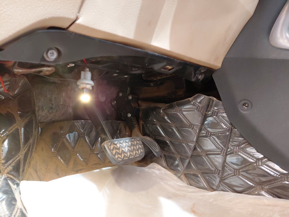 تويوتا يارس SD Y FLT 2022 image