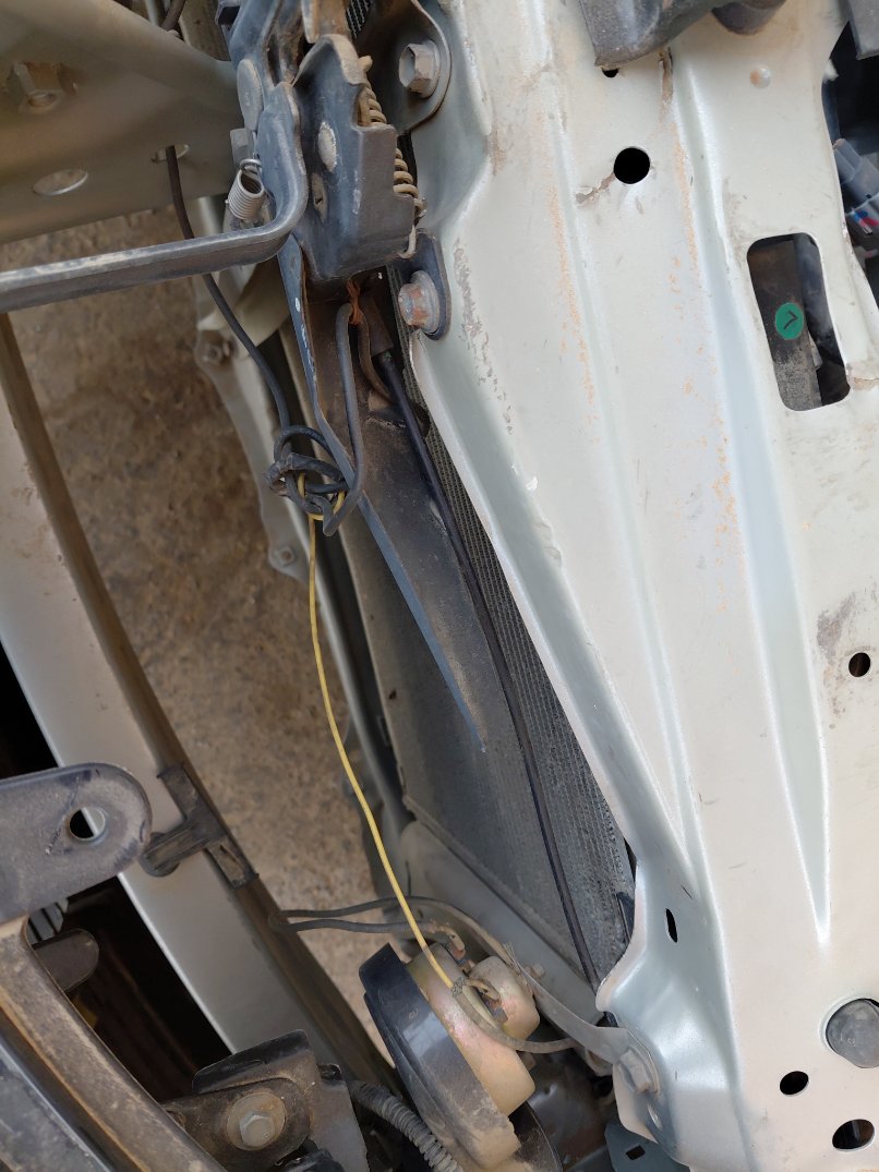 تويوتا يارس SD Y FLT 2022 image