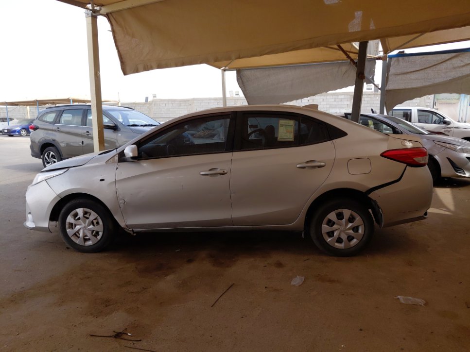 تويوتا يارس SD Y FLT 2022 image