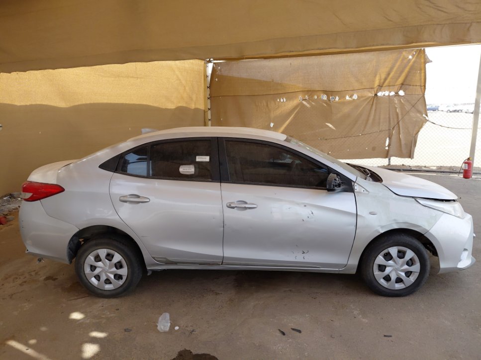 تويوتا يارس SD Y FLT 2022 image