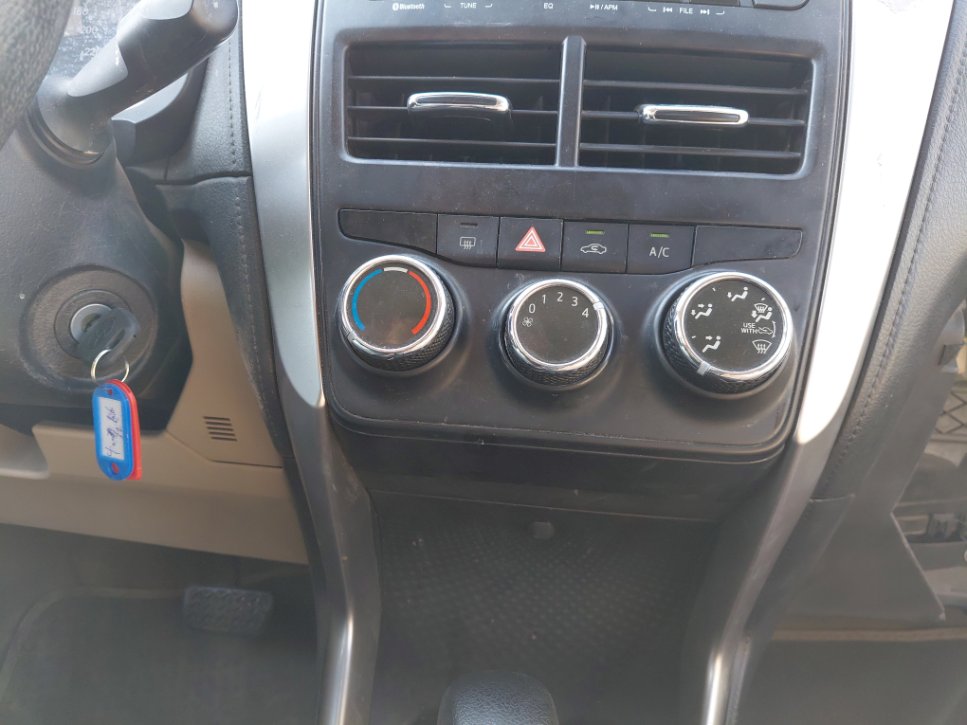 تويوتا يارس SD Y 2019 image