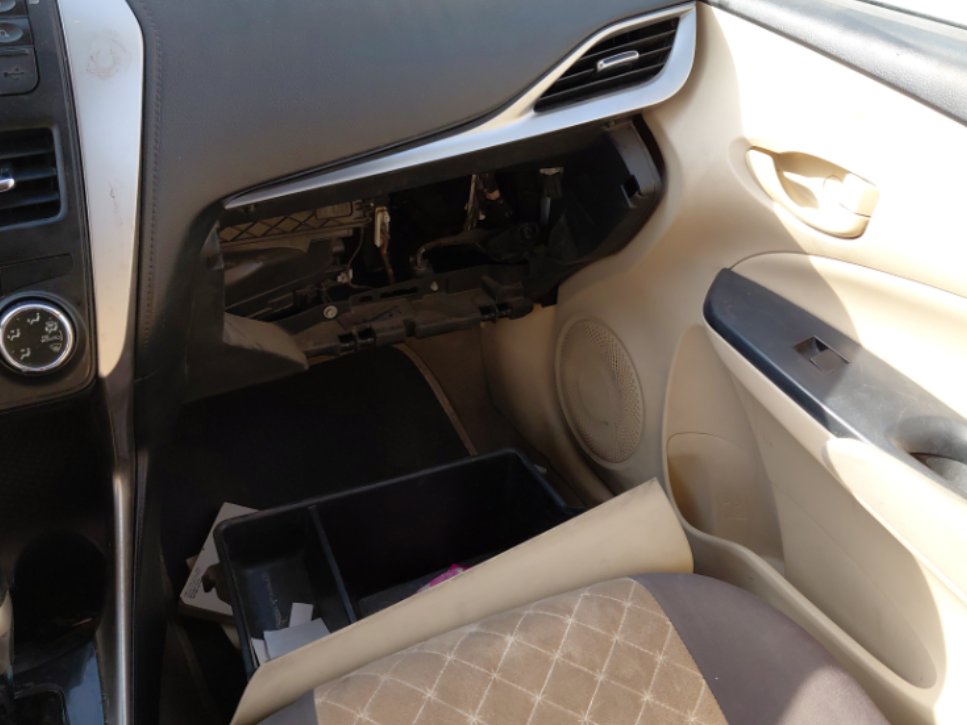 تويوتا يارس SD Y 2019 image