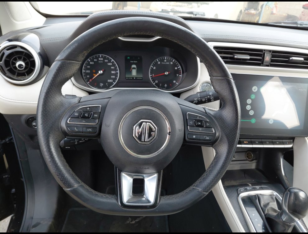 إم جي ZS LUX Sports  2021 image