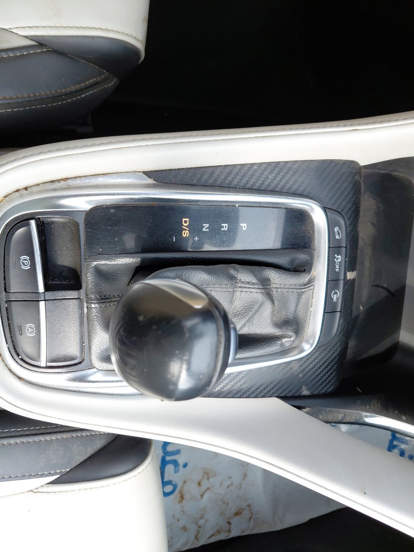 إم جي ZS LUX Sports  2021 image