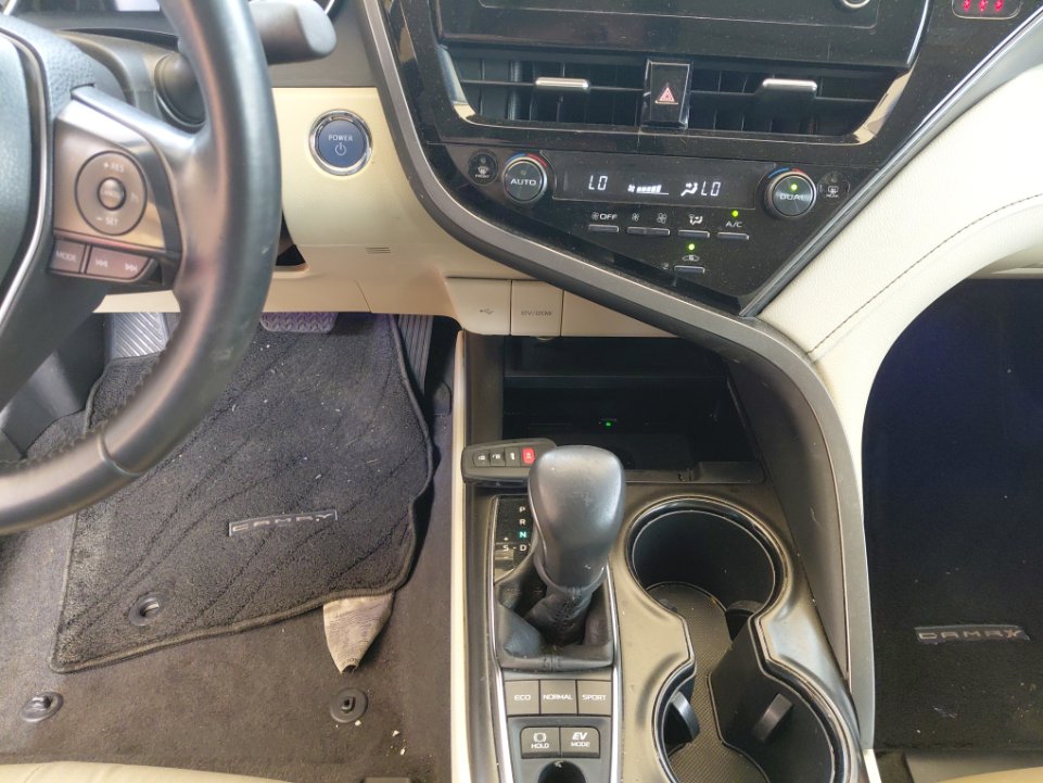 Toyota Camry GLE HEV  2024 image