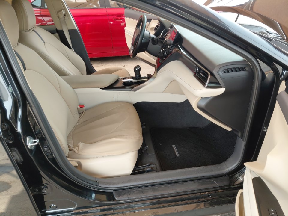 Toyota Camry GLE HEV  2024 image