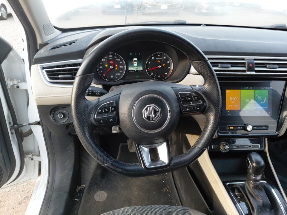 إم جي 5  2022 image