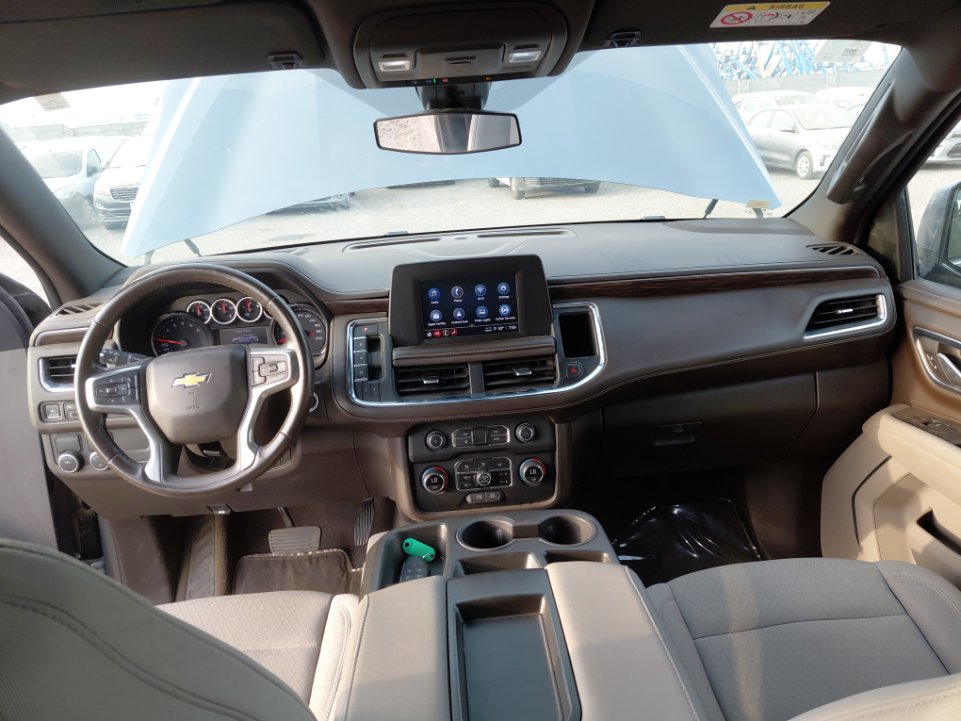 Chevrolet  Suburban  2022 image