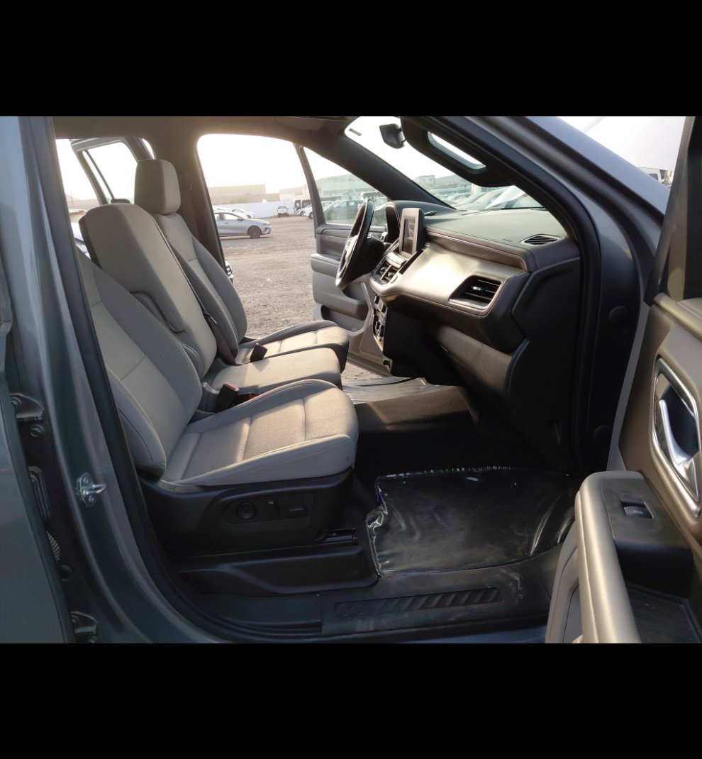 Chevrolet  Suburban  2022 image