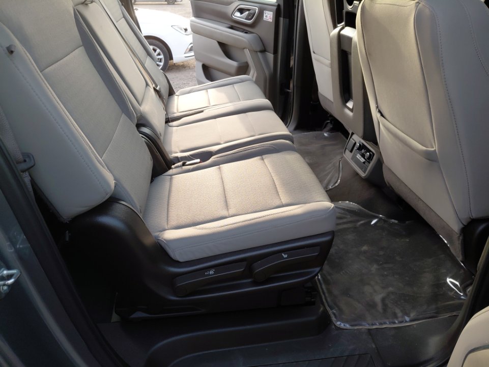 Chevrolet  Suburban  2022 image