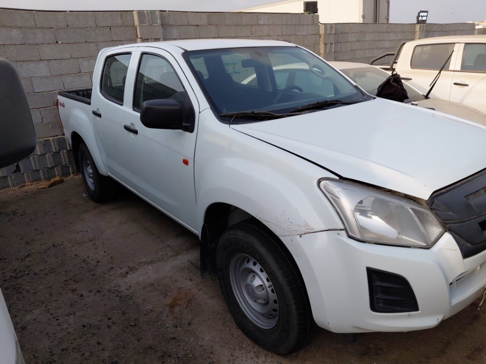 ايسوزو ديماكس 4x4 2023 image