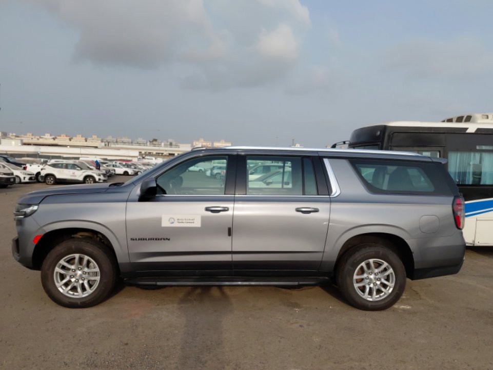 Chevrolet  Suburban  2022 image