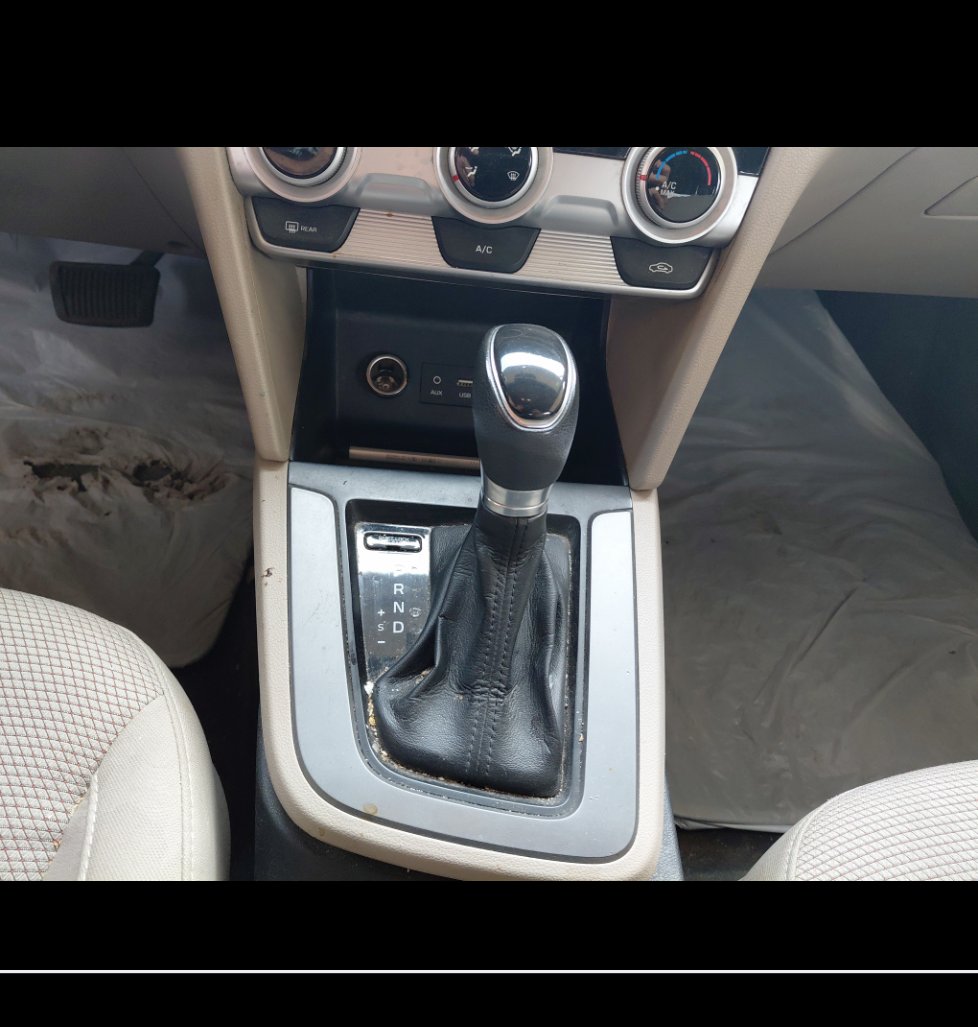 هيونداي إلنترا GL 2020 image