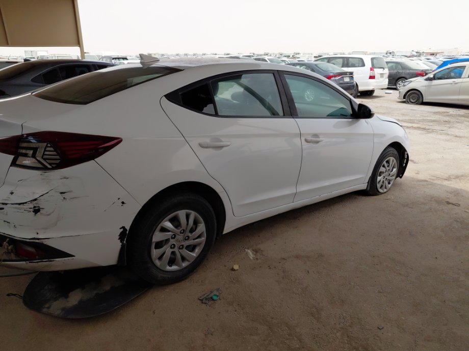 هيونداي إلنترا GL 2020 image