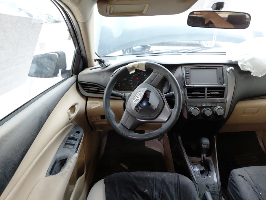 تويوتا يارس SD Y 2021 image