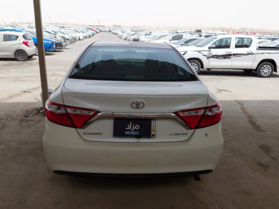 Toyota Camry GL Limited  2017 image
