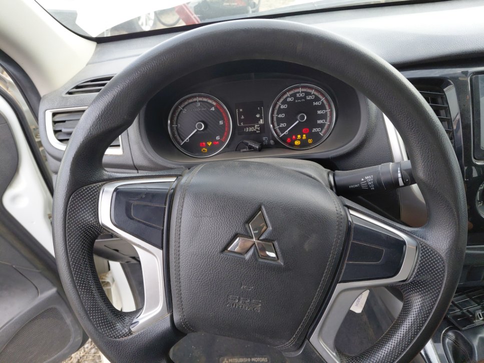 ميتسوبيشي L200  2023 image