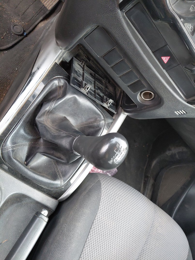 ميتسوبيشي L200  2023 image