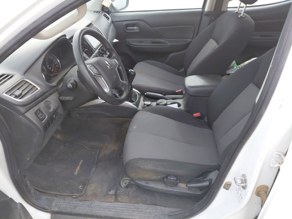 ميتسوبيشي L200  2023 image