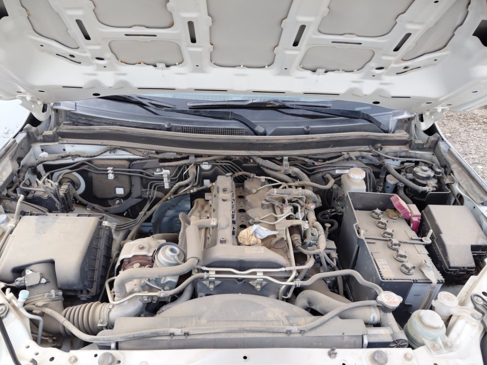 ميتسوبيشي L200  2023 image