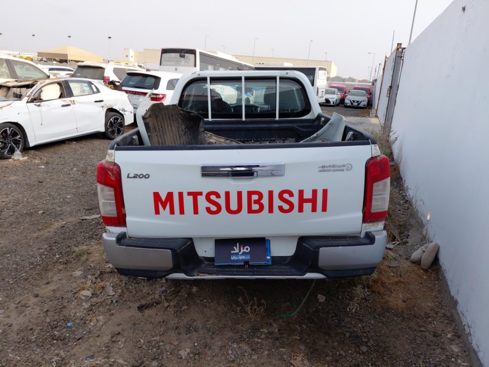 ميتسوبيشي L200  2023 image