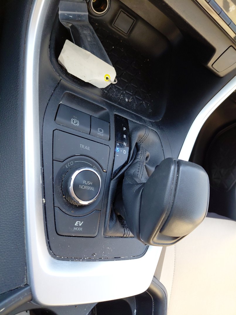 Toyota RAV4 LE 2 HEV SPORTS  2021 image