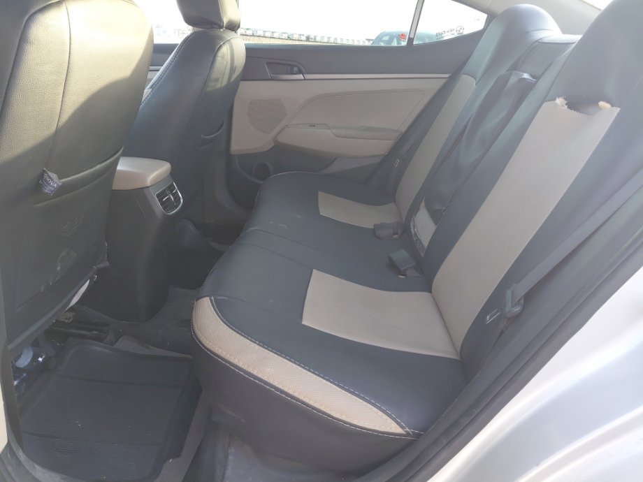 هيونداي إلنترا FLEET 2017 image