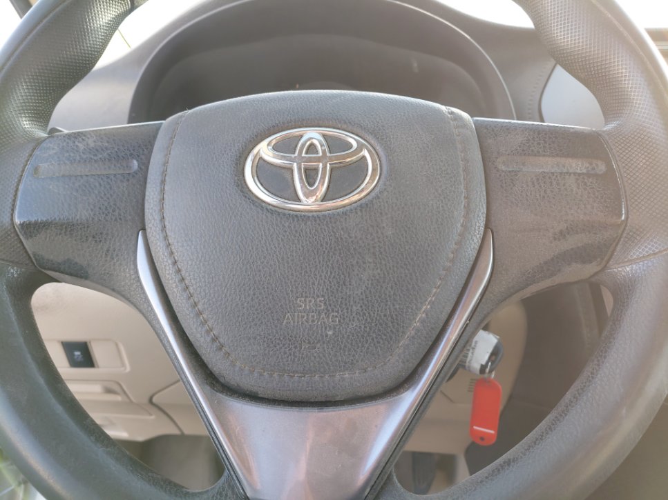 تويوتا يارس SD Y FLT 2022 image