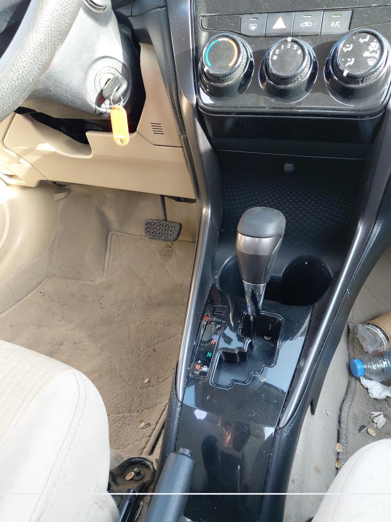 تويوتا يارس SD Y 2021 image