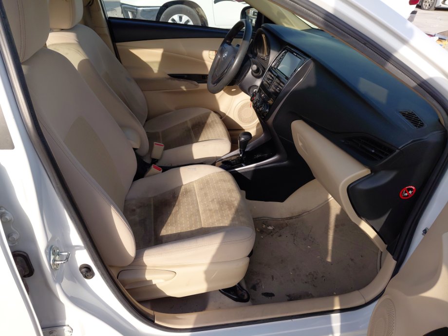 تويوتا يارس SD Y 2021 image