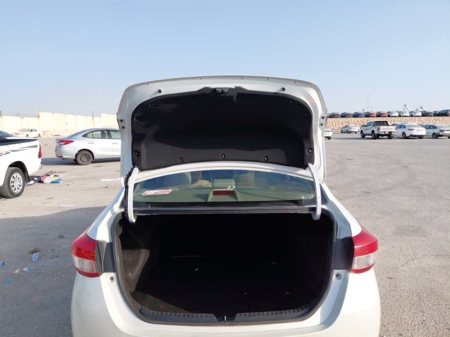 تويوتا يارس SD Y 2021 image