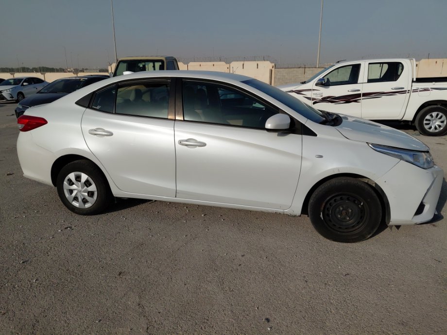 تويوتا يارس SD Y 2021 image