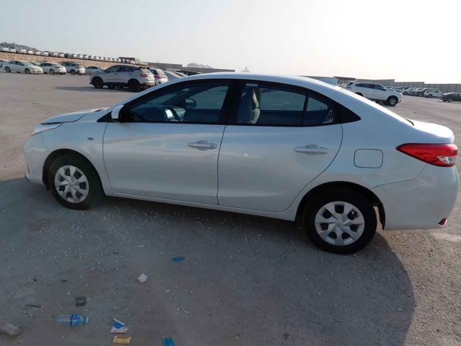 تويوتا يارس SD Y 2021 image