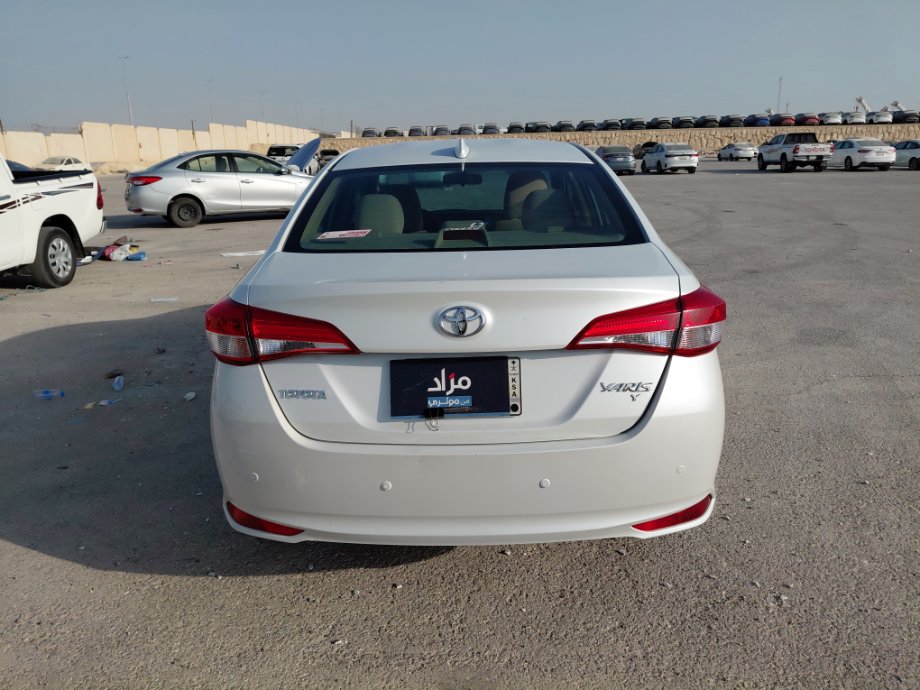 تويوتا يارس SD Y 2021 image