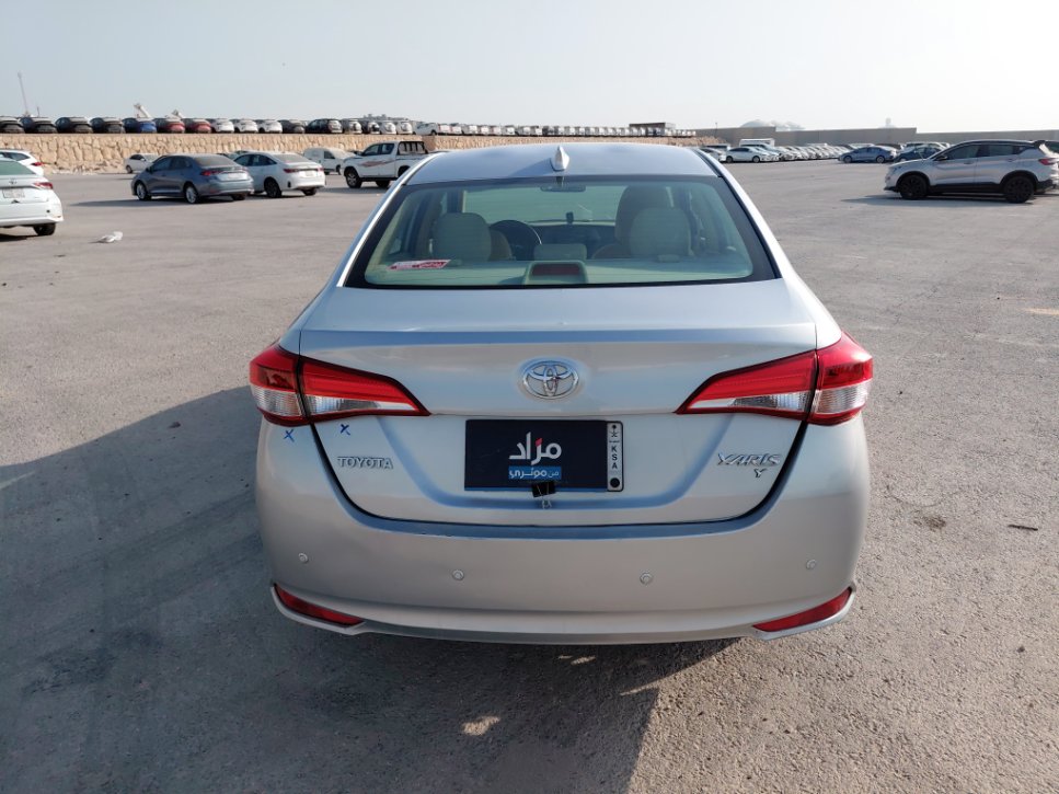 تويوتا يارس SD Y FLT 2022 image