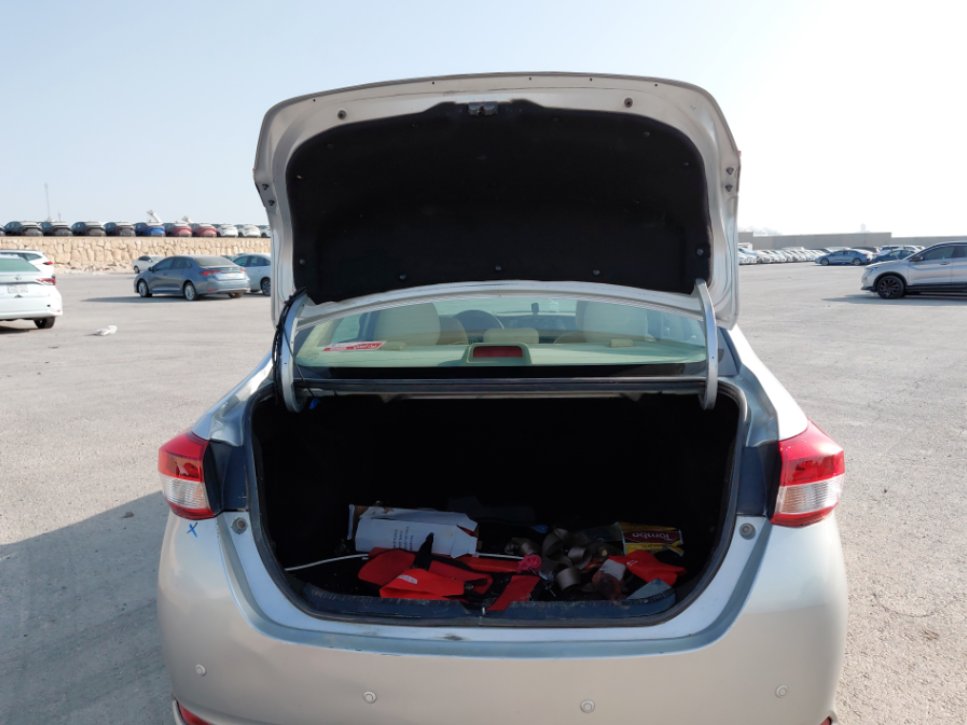 تويوتا يارس SD Y FLT 2022 image