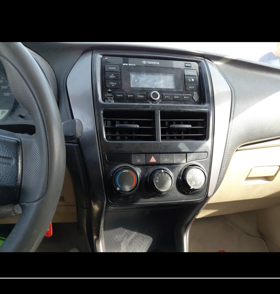 تويوتا يارس SD Y FLT 2021 image