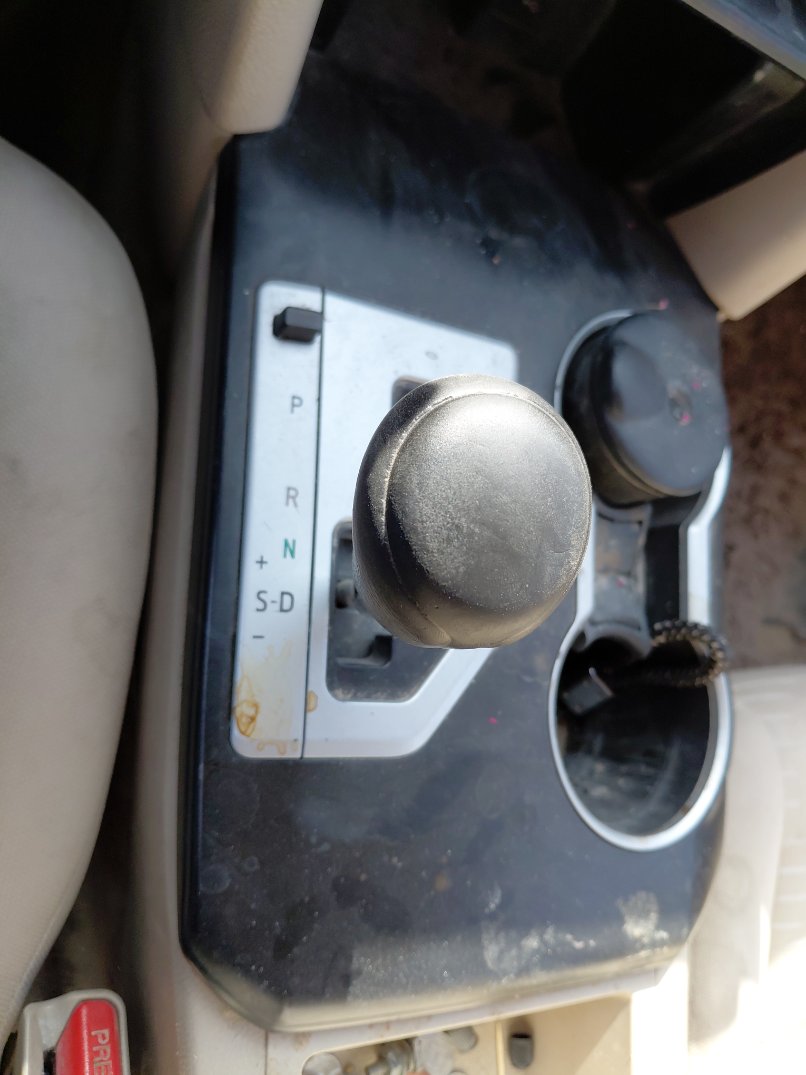 Toyota Camry GL 2016 image